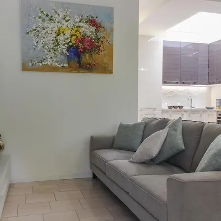 Apartment Altum Villare